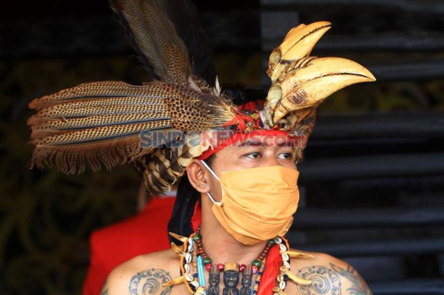 Detail Gambar Kepala Dayak Nomer 16