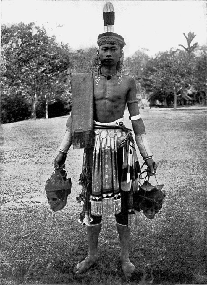 Detail Gambar Kepala Dayak Nomer 28