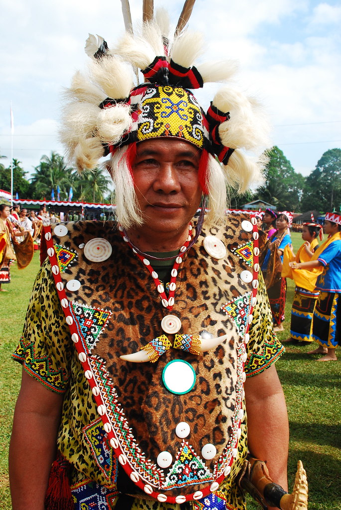 Gambar Kepala Suku Dayak - KibrisPDR