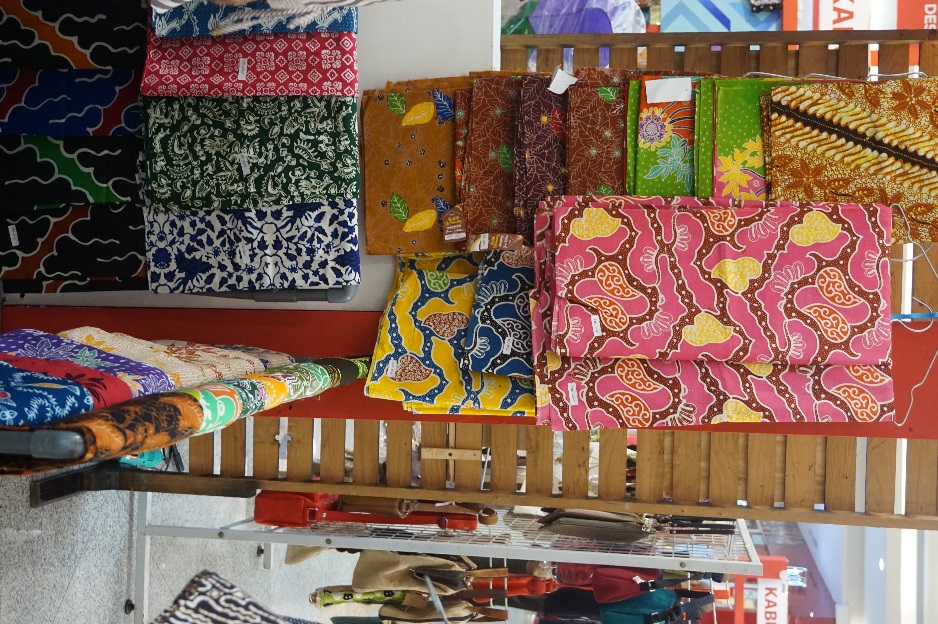 Detail Gambar Kerajinan Batik Nomer 33