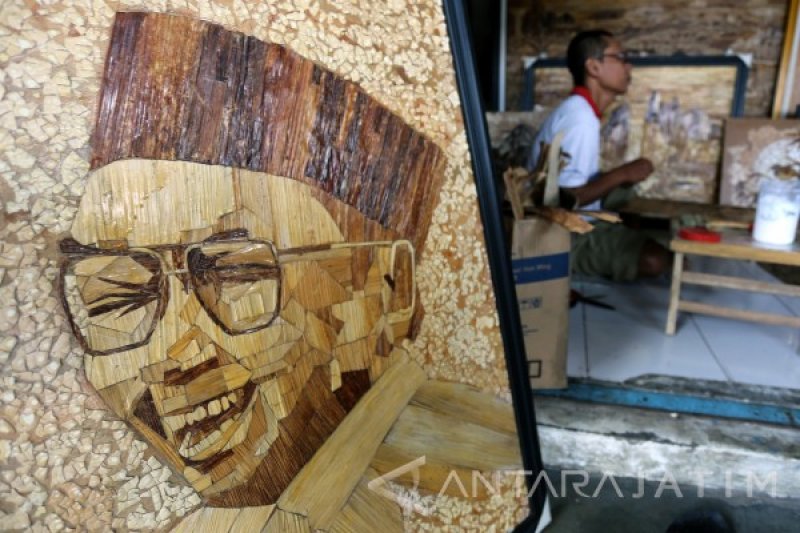 Detail Gambar Kerajinan Pelepah Pisang Nomer 20