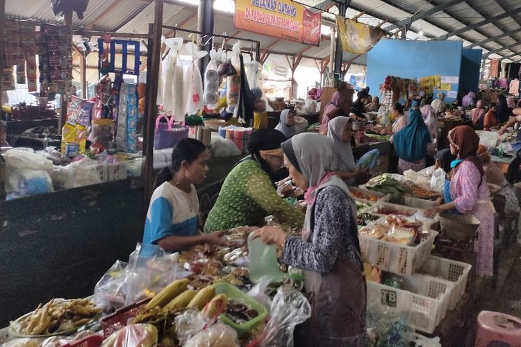 Detail Gambar Keramaian Di Pasar Nomer 20