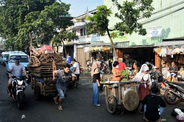 Detail Gambar Keramaian Di Pasar Nomer 28