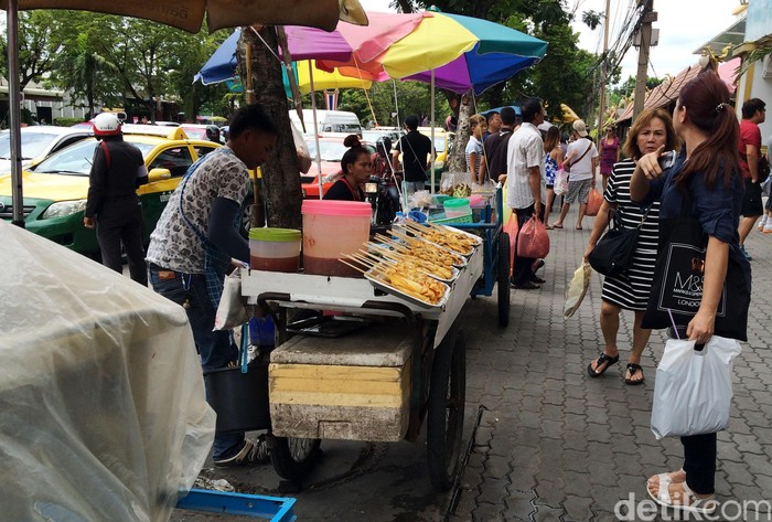 Detail Gambar Keramaian Di Pasar Nomer 37