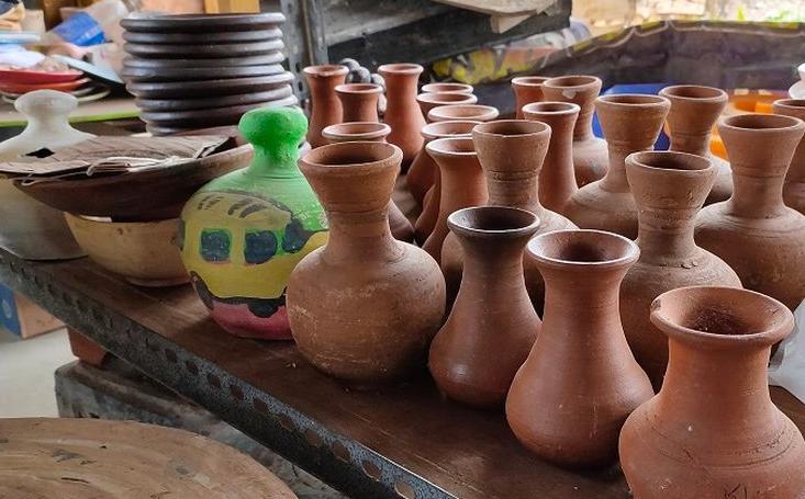 Detail Gambar Keramik Nusantara Gambar Senjata Tradisional Nomer 50