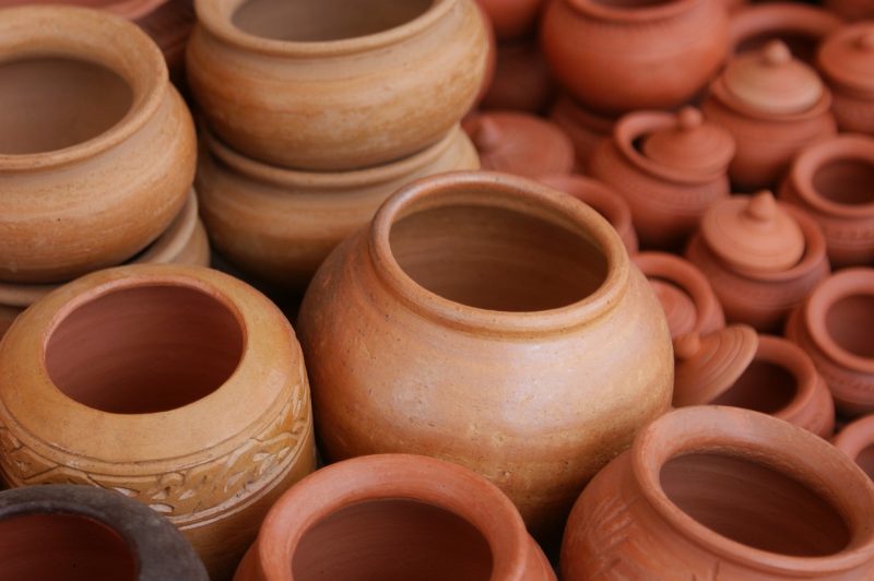 Detail Gambar Keramik Tradisional Nomer 3