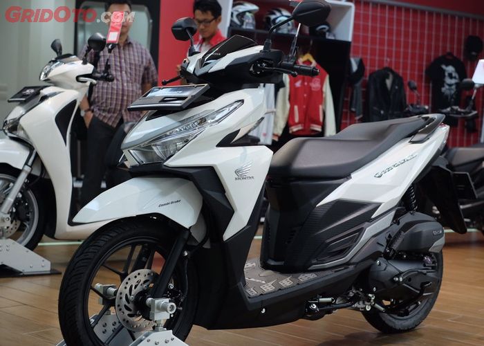 Detail Gambar Kerata Vario Tenno 150 2017 Nomer 15