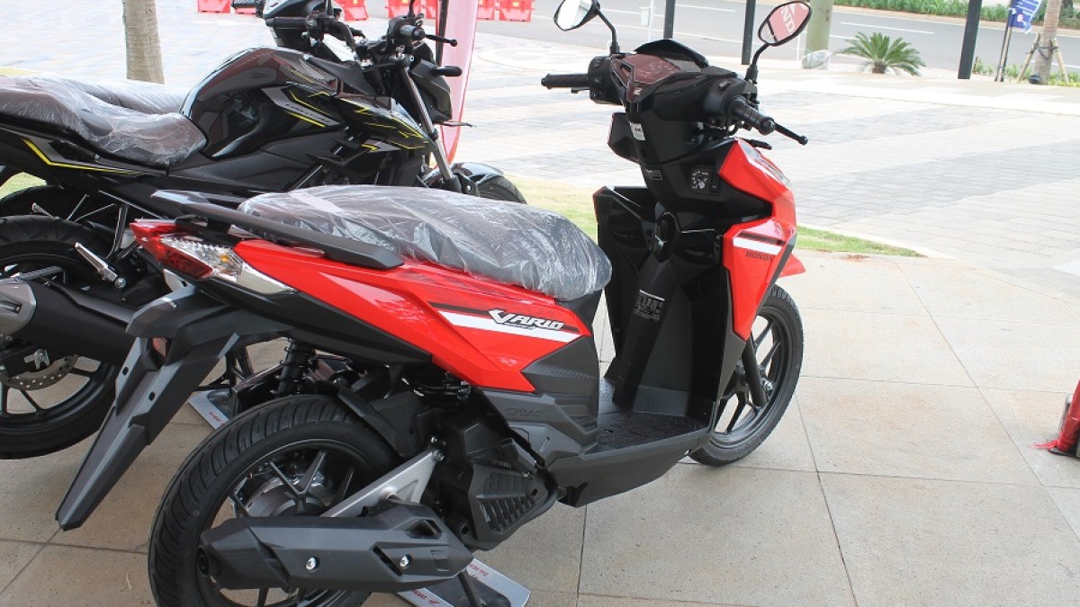 Detail Gambar Kerata Vario Tenno 150 2017 Nomer 7