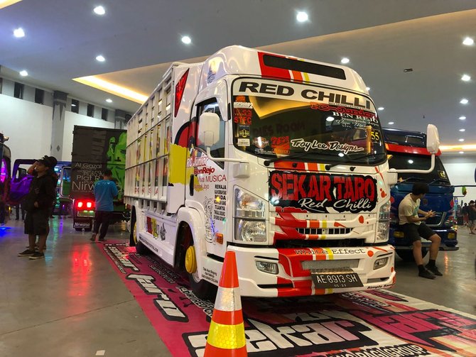 Detail Gambar Keren Truk Nomer 15