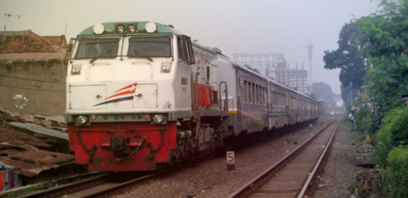 Detail Gambar Kereta Api Indonesia Nomer 3