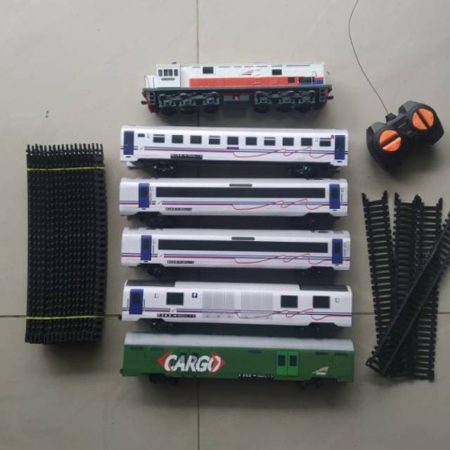 Detail Gambar Kereta Api Indonesia Nomer 29