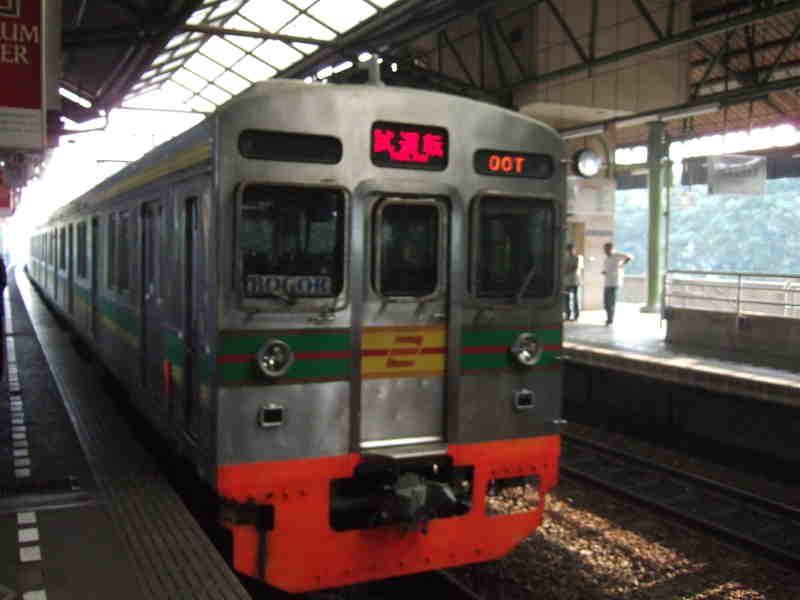 Detail Gambar Kereta Api Listrik Nomer 29