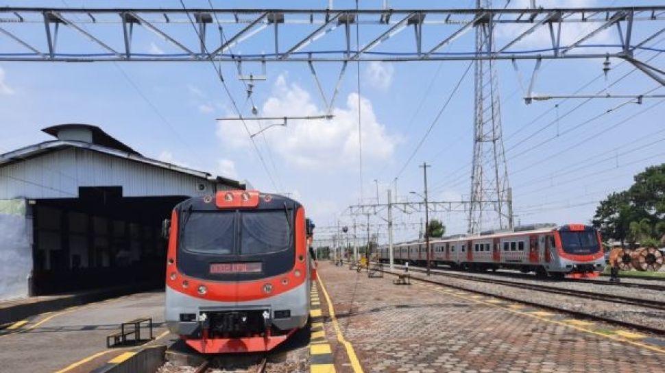 Detail Gambar Kereta Api Listrik Nomer 33