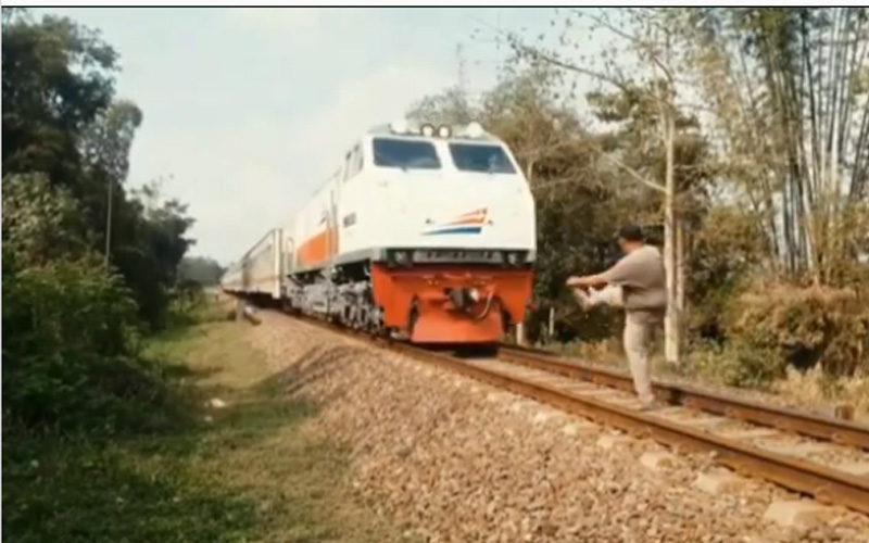 Detail Gambar Kereta Api Lucu Nomer 12