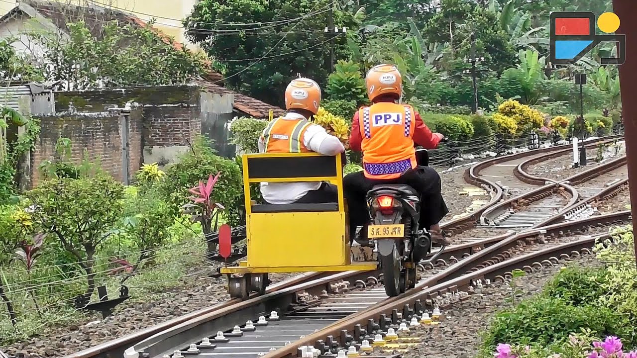 Detail Gambar Kereta Api Lucu Nomer 9