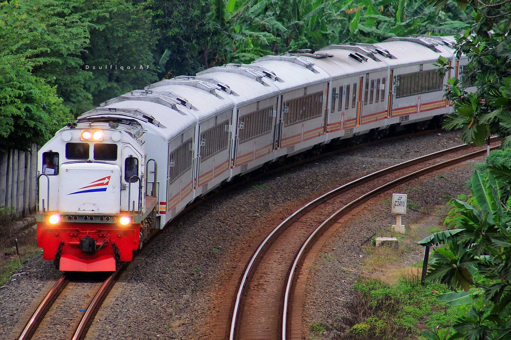 Detail Gambar Kereta Jaya Nomer 2