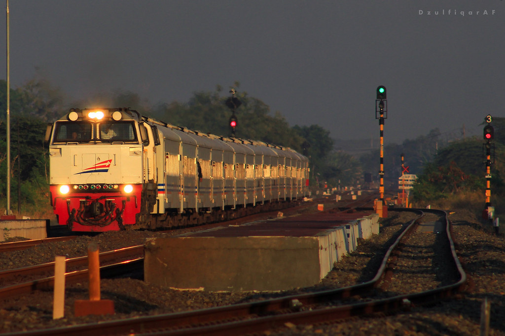 Detail Gambar Kereta Jaya Nomer 6