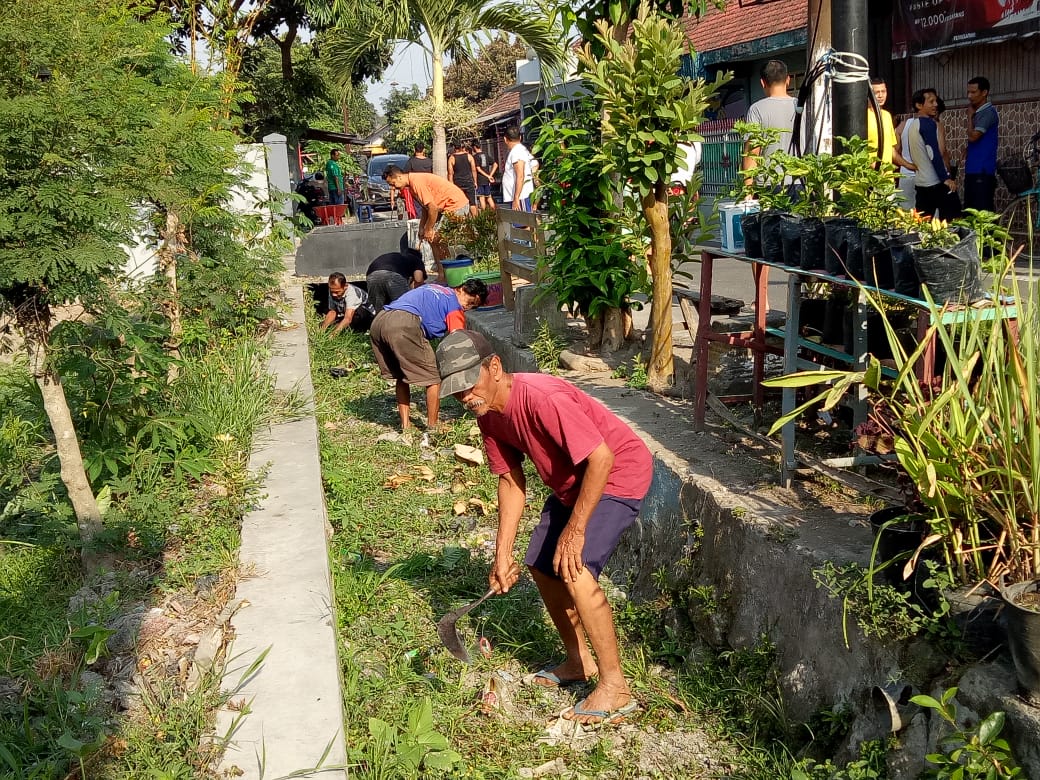 Detail Gambar Kerja Bakti Di Lingkungan Rumah Nomer 12