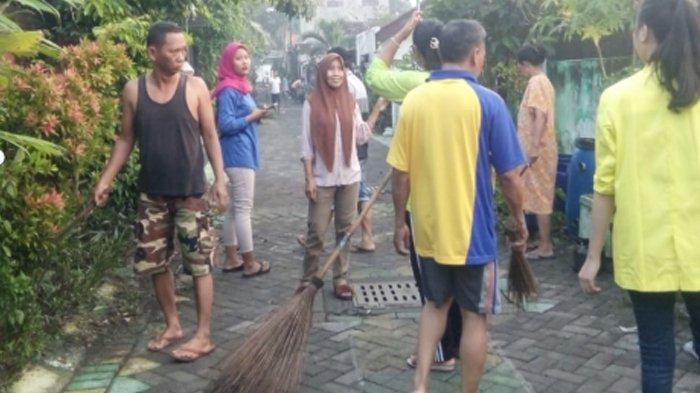 Detail Gambar Kerja Bakti Di Lingkungan Rumah Nomer 32