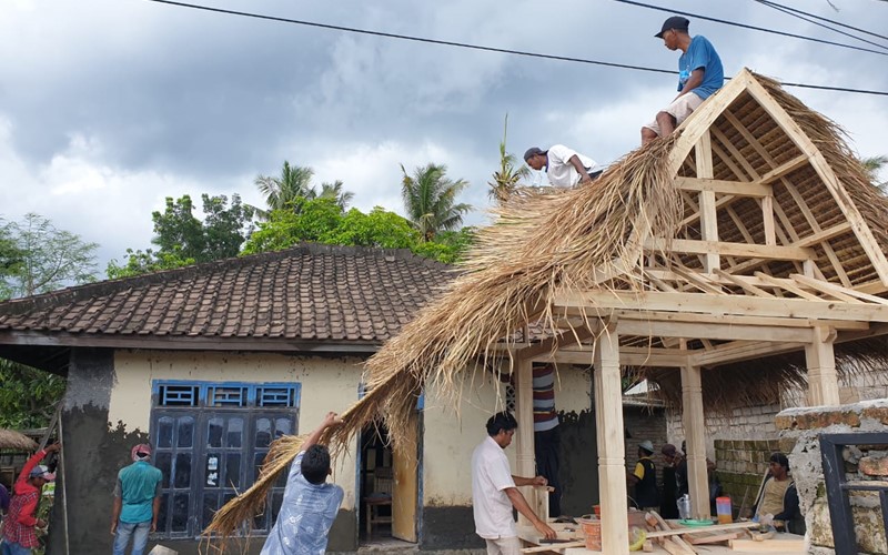 Detail Gambar Kerjasama Membangun Rumah Nomer 25