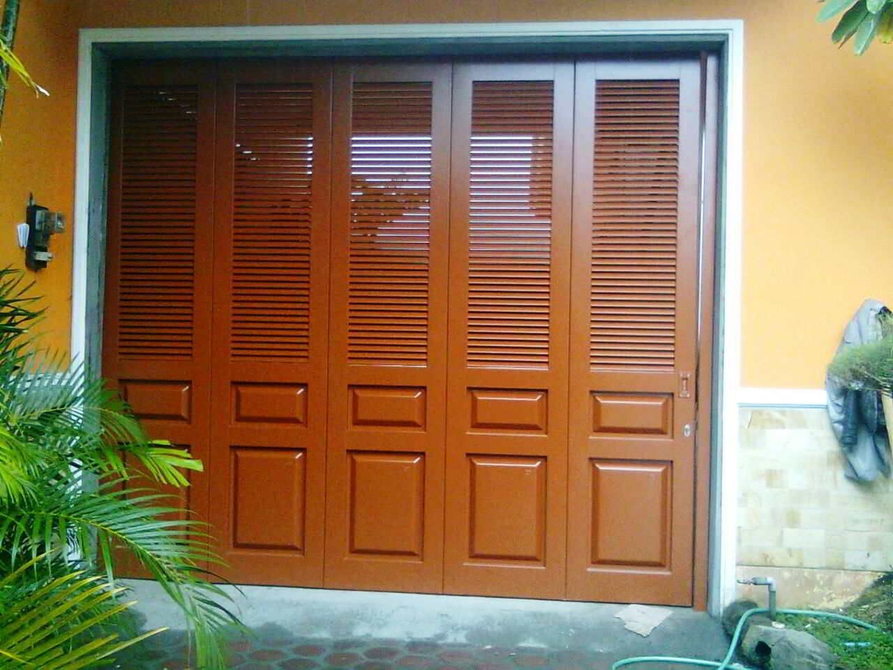 Contoh Pintu Garasi - KibrisPDR