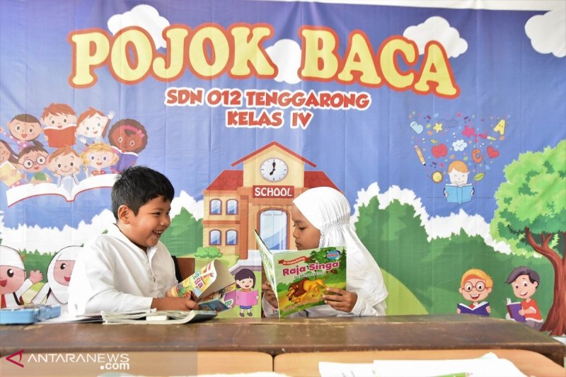 Detail Contoh Pojok Baca Nomer 43