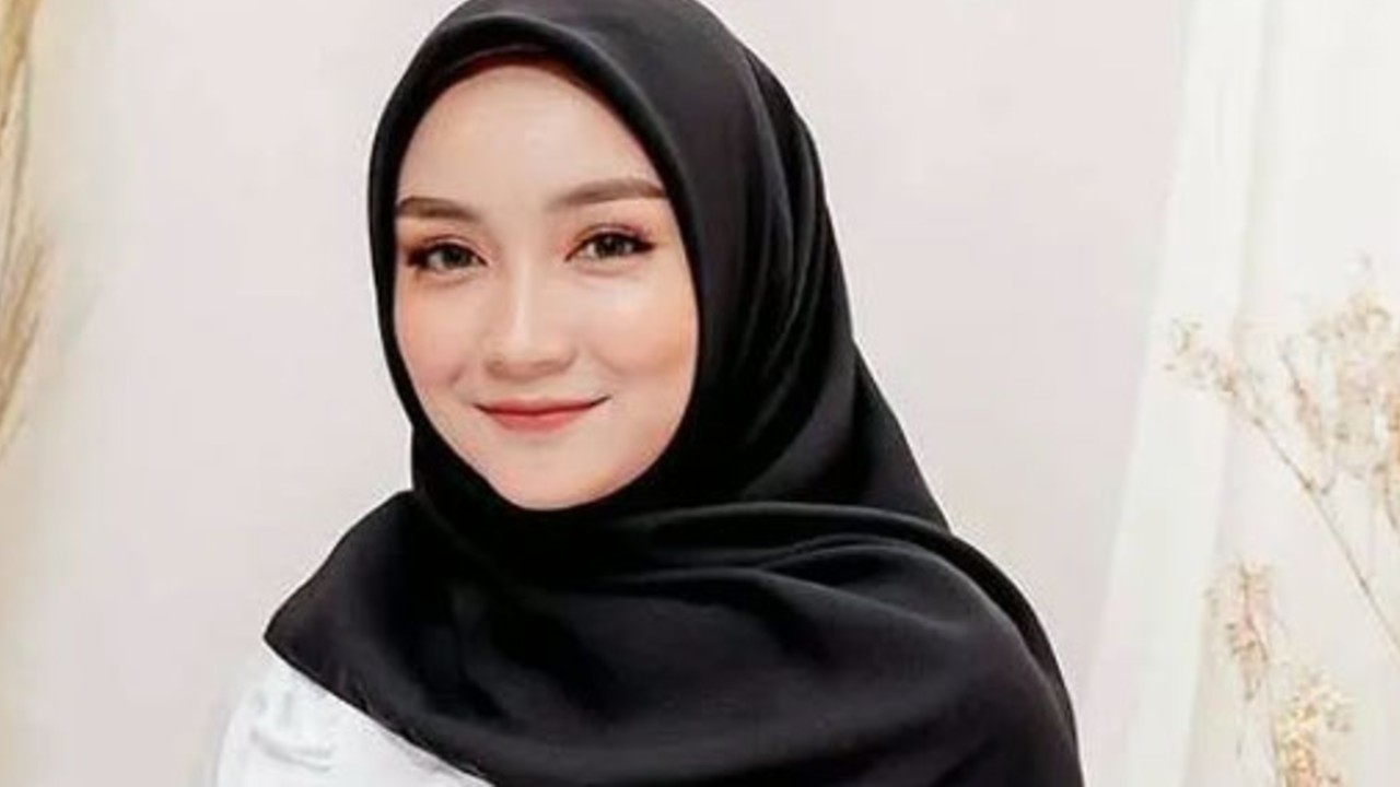 Detail Gambar Kerudung Bella Square Nomer 41