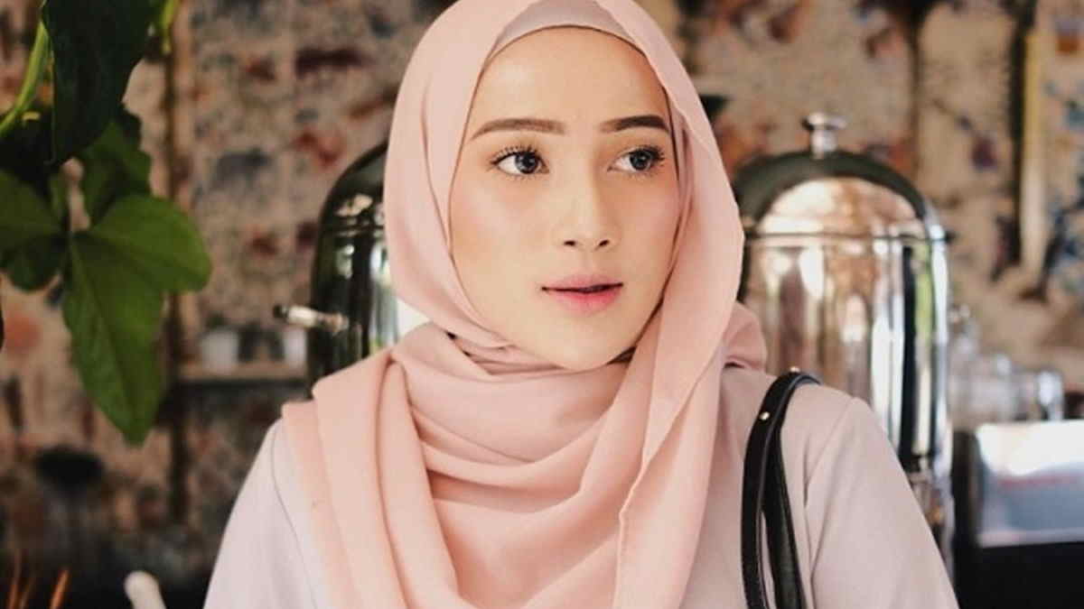 Detail Gambar Kerudung Pashmina Nomer 7