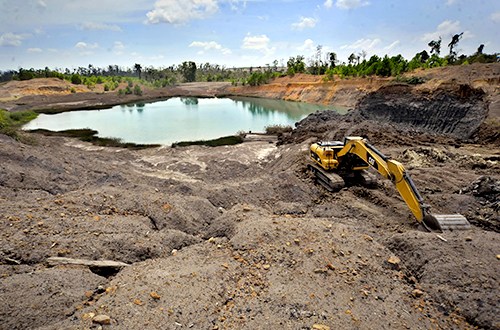 Detail Gambar Kerusakan Alam Akibat Pencemaran Tanah Nomer 52