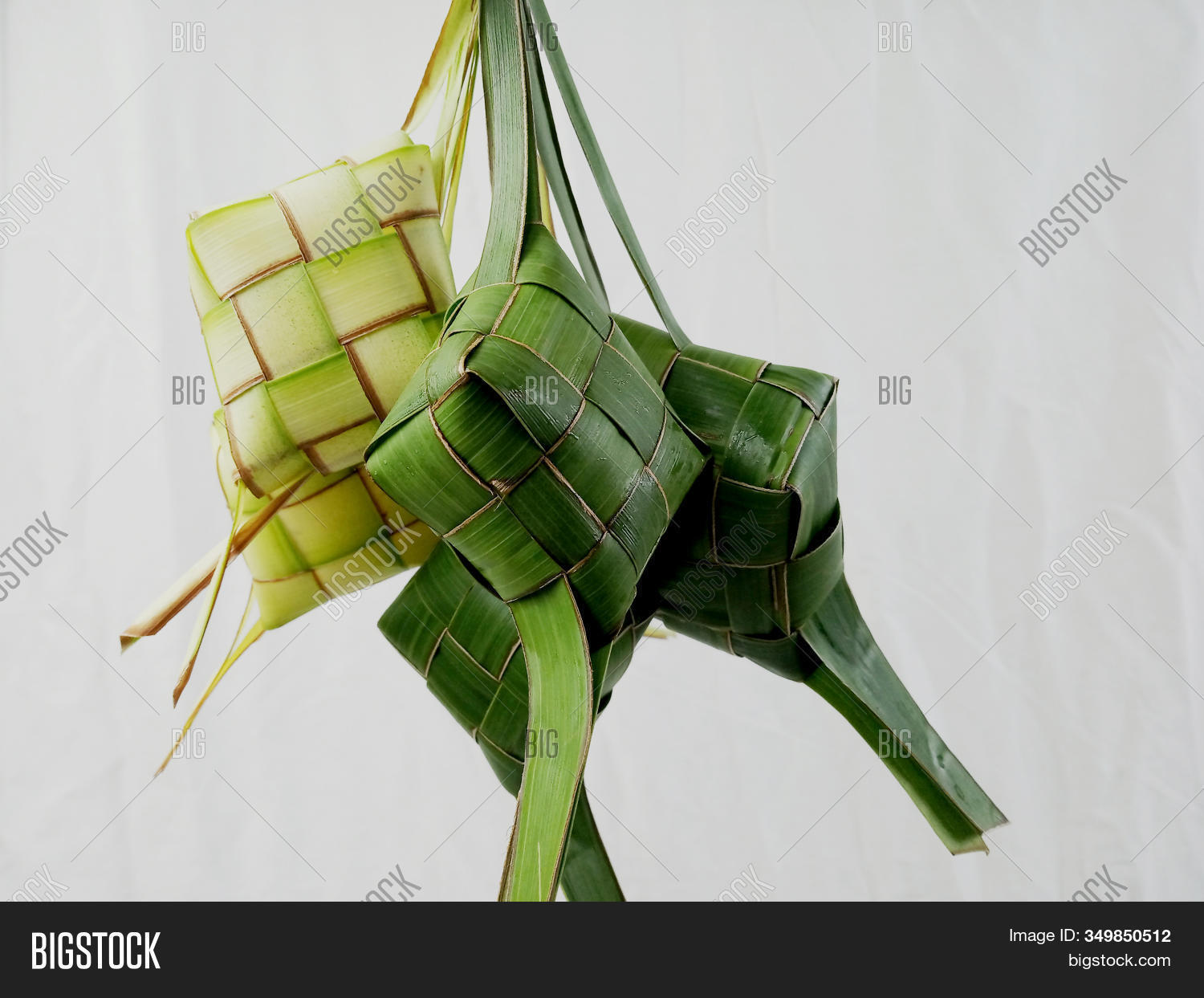 Detail Gambar Ketupat Ketupat Background Nomer 39