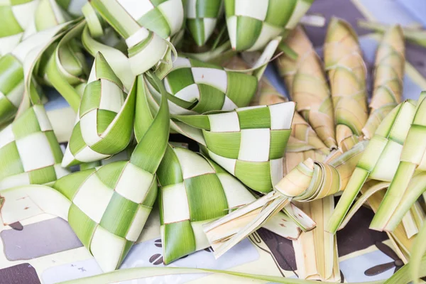 Detail Gambar Ketupat Lebaran Nomer 20