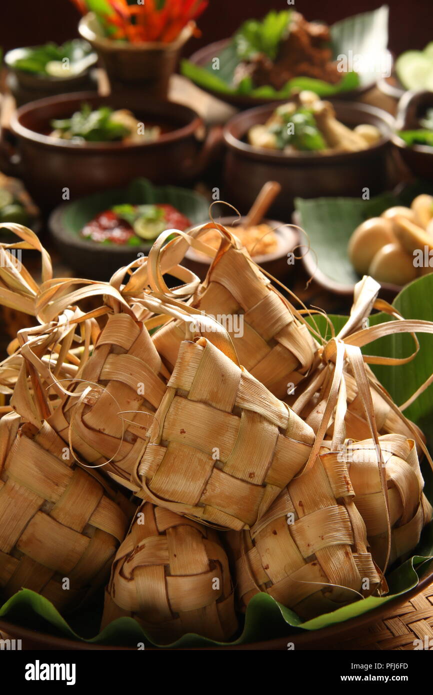 Detail Gambar Ketupat Lebaran Nomer 45