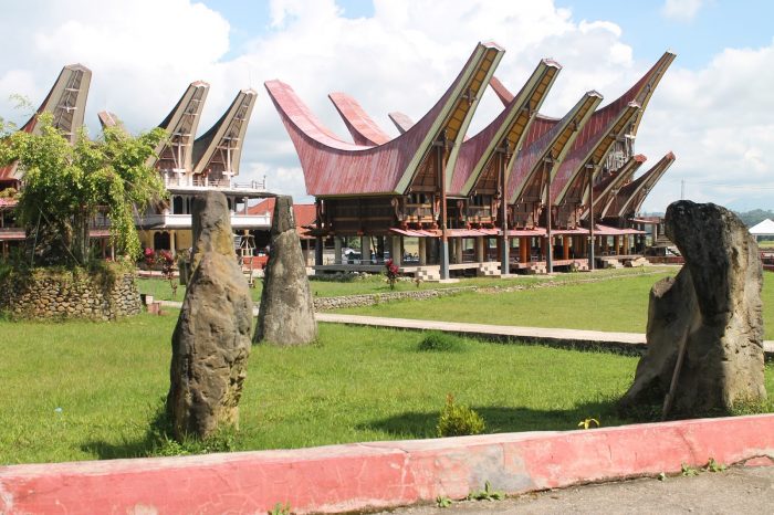 Detail Gambar Keunikan Rumah Adat Toraja Nomer 2