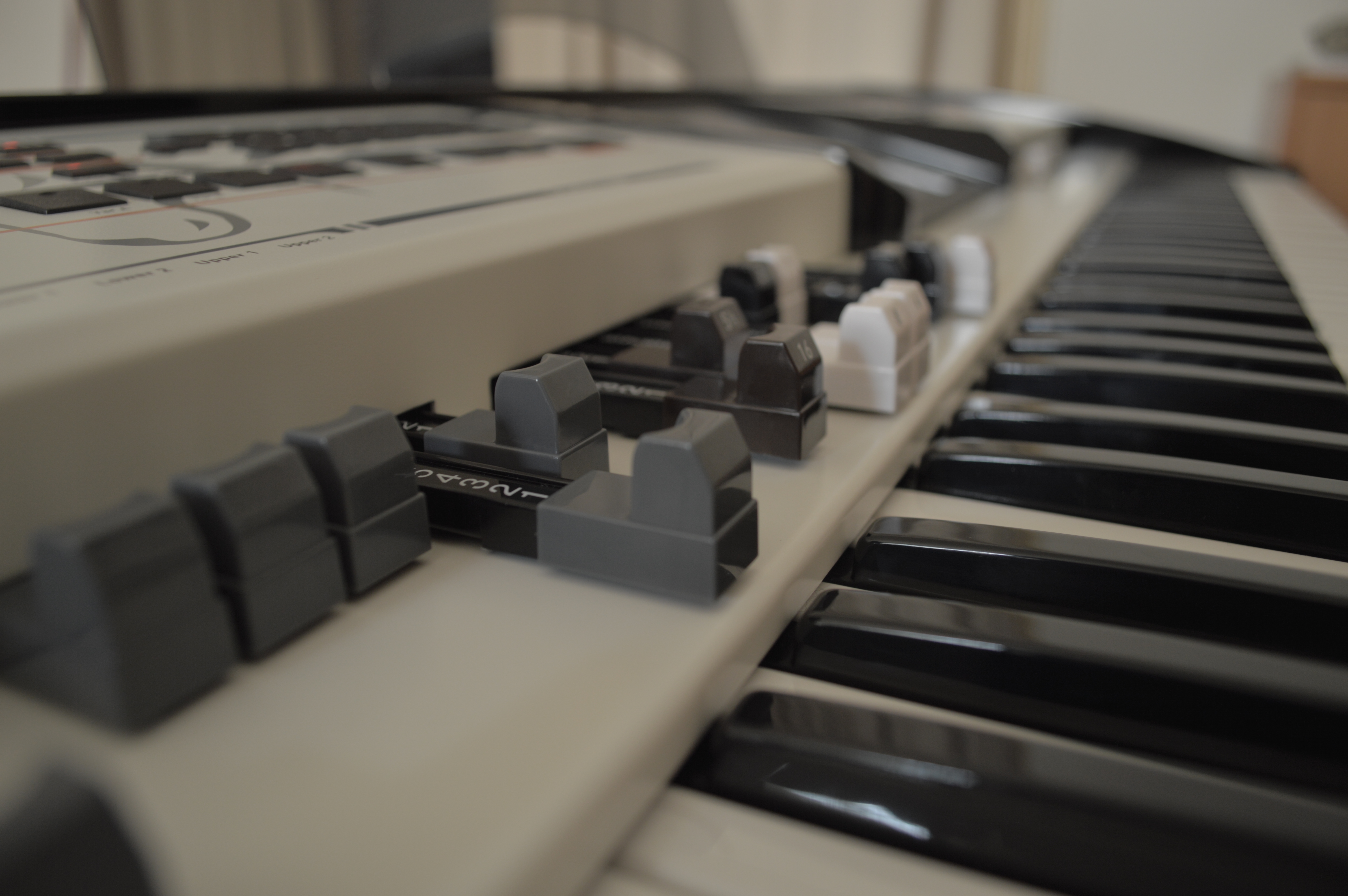 Detail Gambar Keyboard Alat Musik Nomer 52