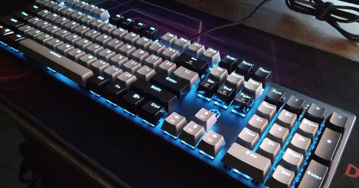 Detail Gambar Keyboard Komputer Pertama Nomer 7