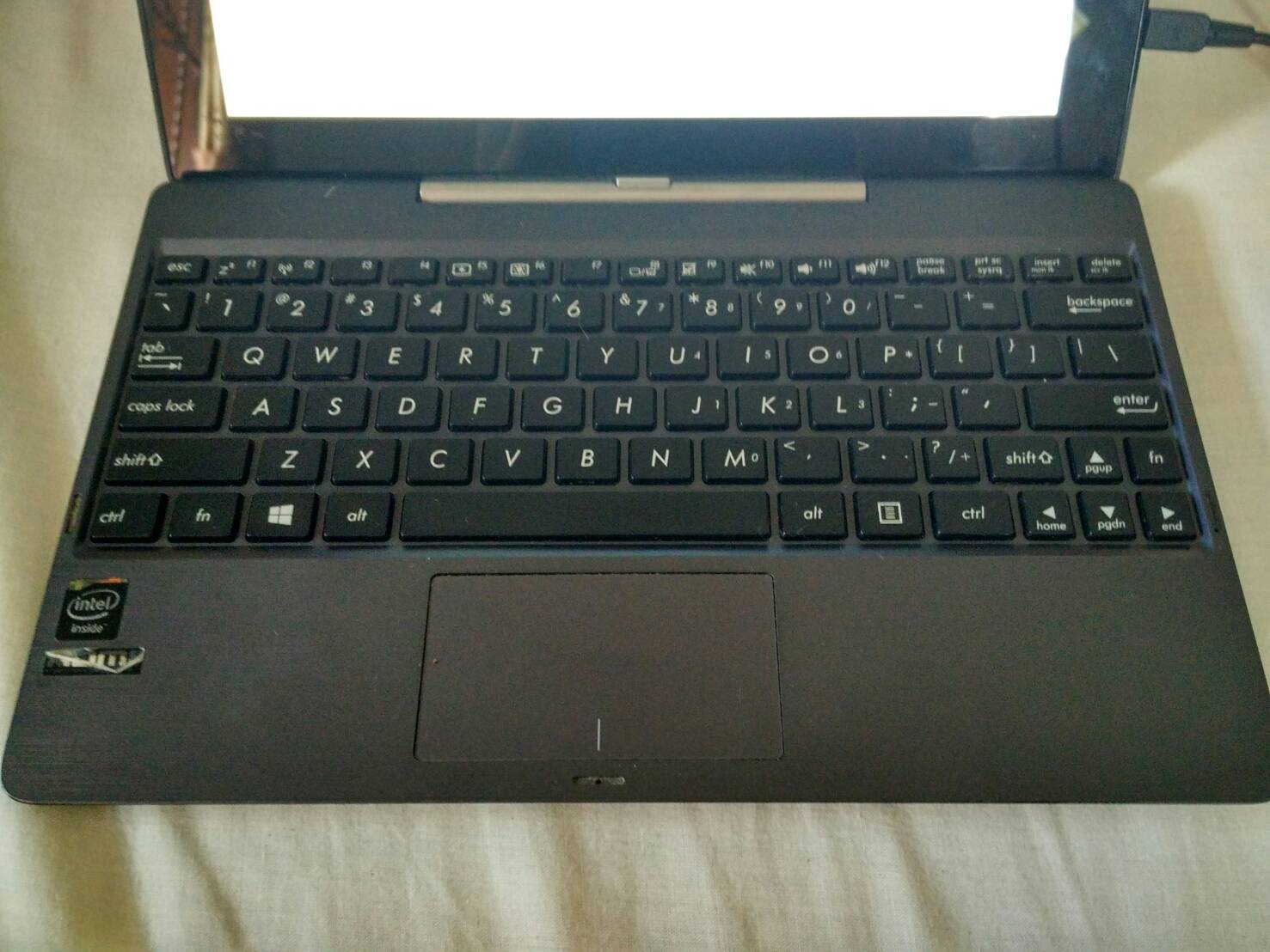 Detail Gambar Keyboard Laptop Yang Jelas Nomer 8