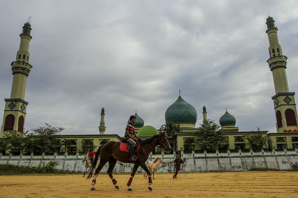 Detail Gambar Kh Zainal Mustopa Nomer 31