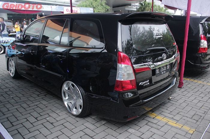 Detail Gambar Kijang Inova 2005 Nomer 27