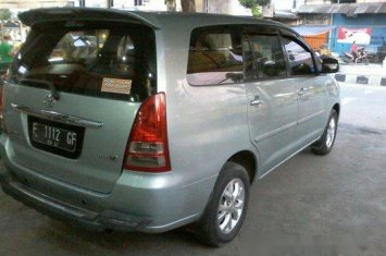 Detail Gambar Kijang Inova 2005 Nomer 8