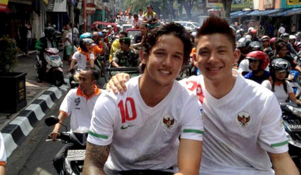 Detail Gambar Kim Jeppry Dan Irfan Bachdim Nomer 14