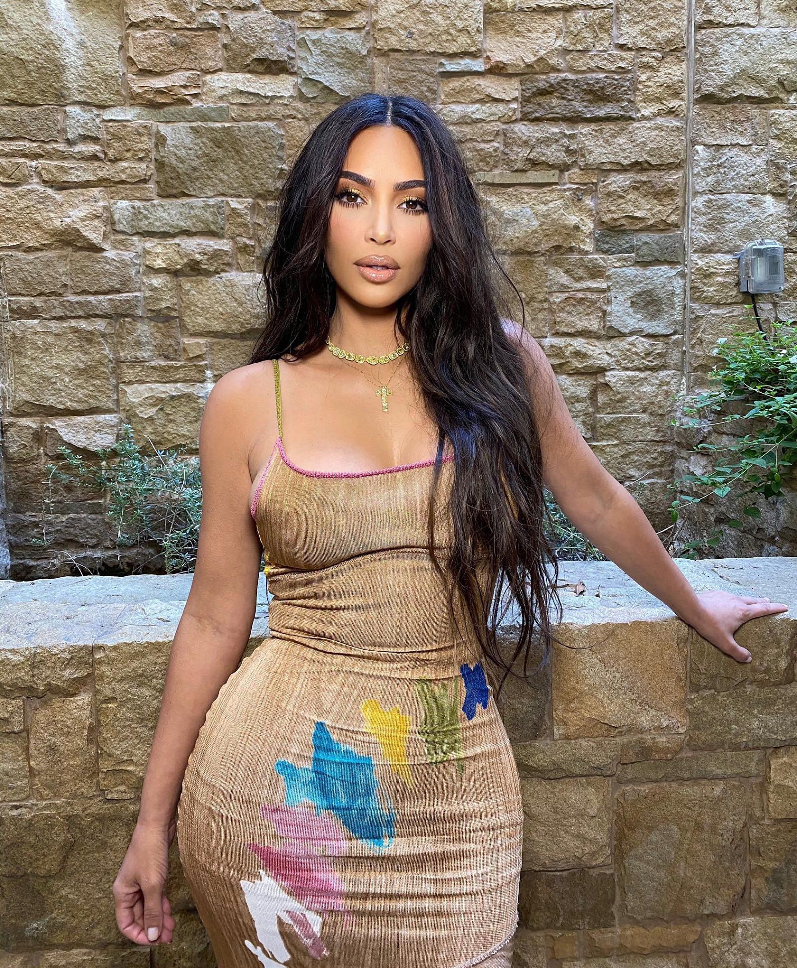 Detail Gambar Kim Kardashian Kahwin Nomer 8