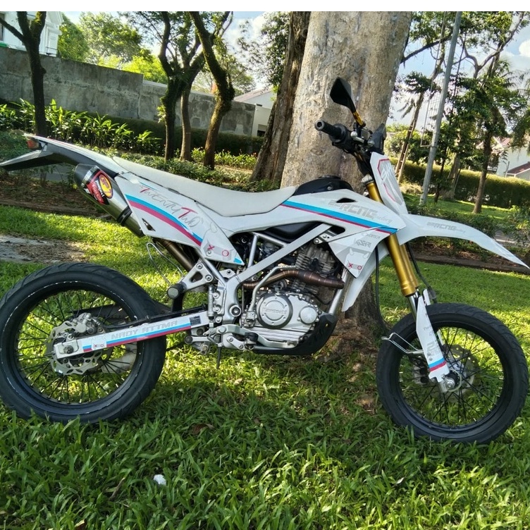 Detail Gambar Klx Supermoto Nomer 23