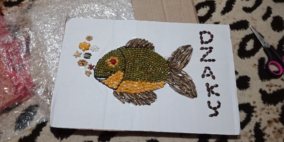 Detail Gambar Kolase Ikan Dari Biji Bijian Nomer 35