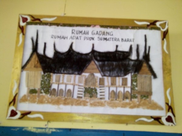 Detail Gambar Kolase Rumah Adat Nomer 22