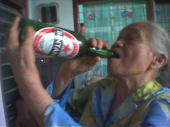 Gambar Konyol Gambar Orang Sedang Minum Minuman Keras - KibrisPDR
