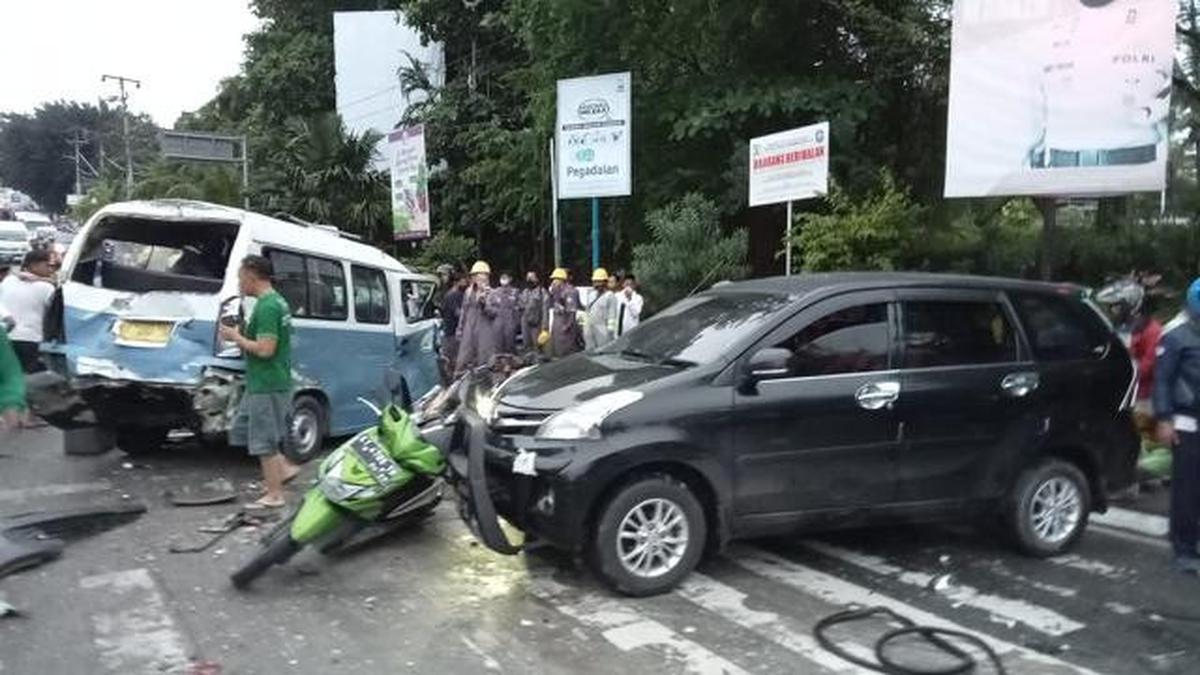 Detail Gambar Korban Kecelakaan Lalu Lintas Nomer 19