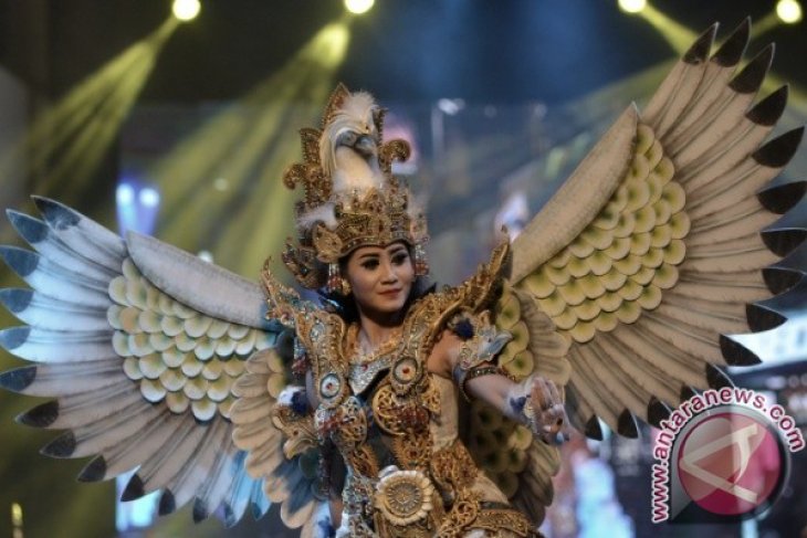 Detail Gambar Kostum Karnaval Nomer 11