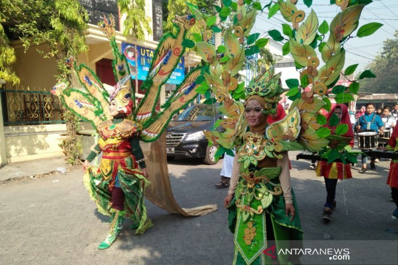 Detail Gambar Kostum Karnaval Nomer 52