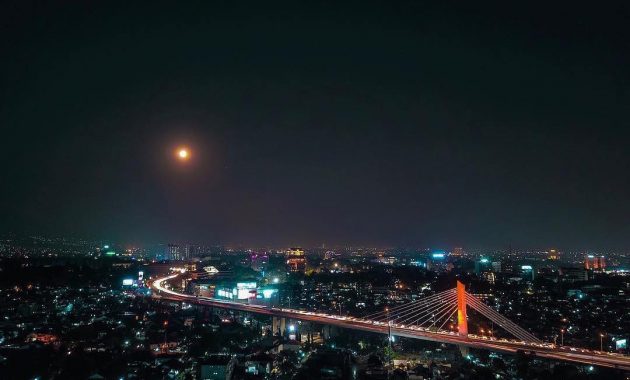 Detail Gambar Kota Bandung Malam Hari Nomer 31