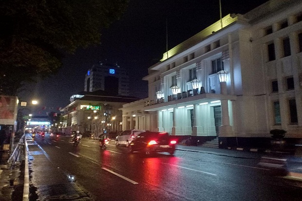 Detail Gambar Kota Bandung Malam Hari Nomer 32